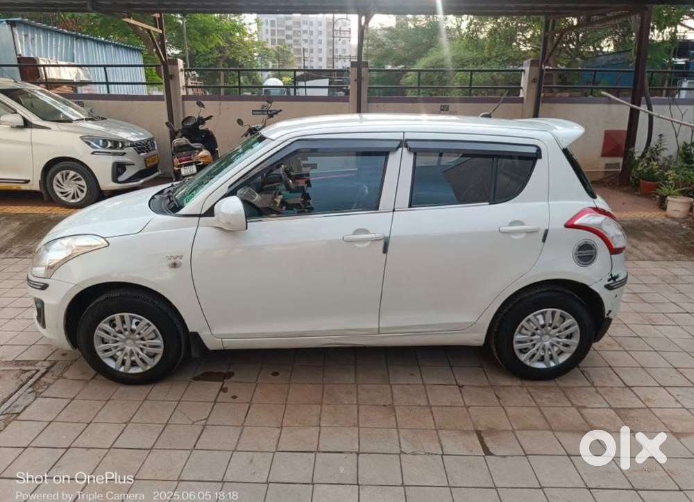 2016 Maruti Swift 1.2 Lxi