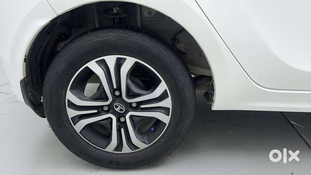 Tata Tiago 1.05 Revotorq Xt, 2023, Petrol