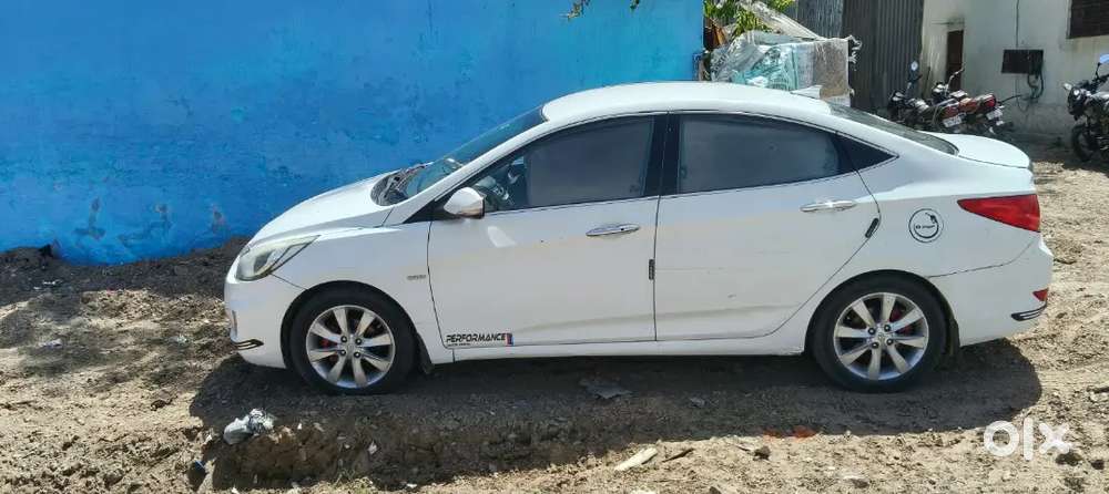 Hyundai Verna Fluidic 1.6 2013