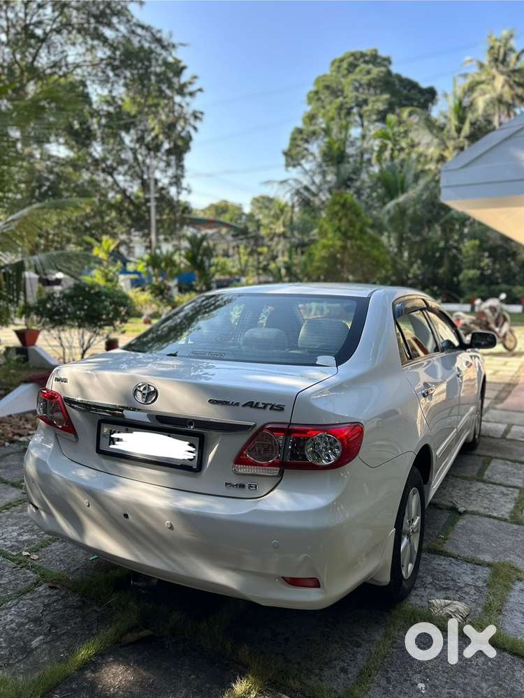 Toyota Corolla Altis Diesel 72000kms First Owne