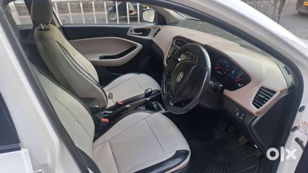 Hyundai I20 Petrol Cvt Asta, 2018