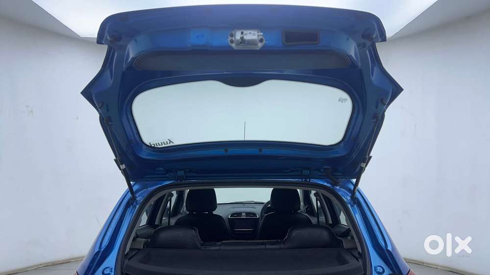 Tata Tiago 1.2 Revotron Xt Option, 2024, Petrol
