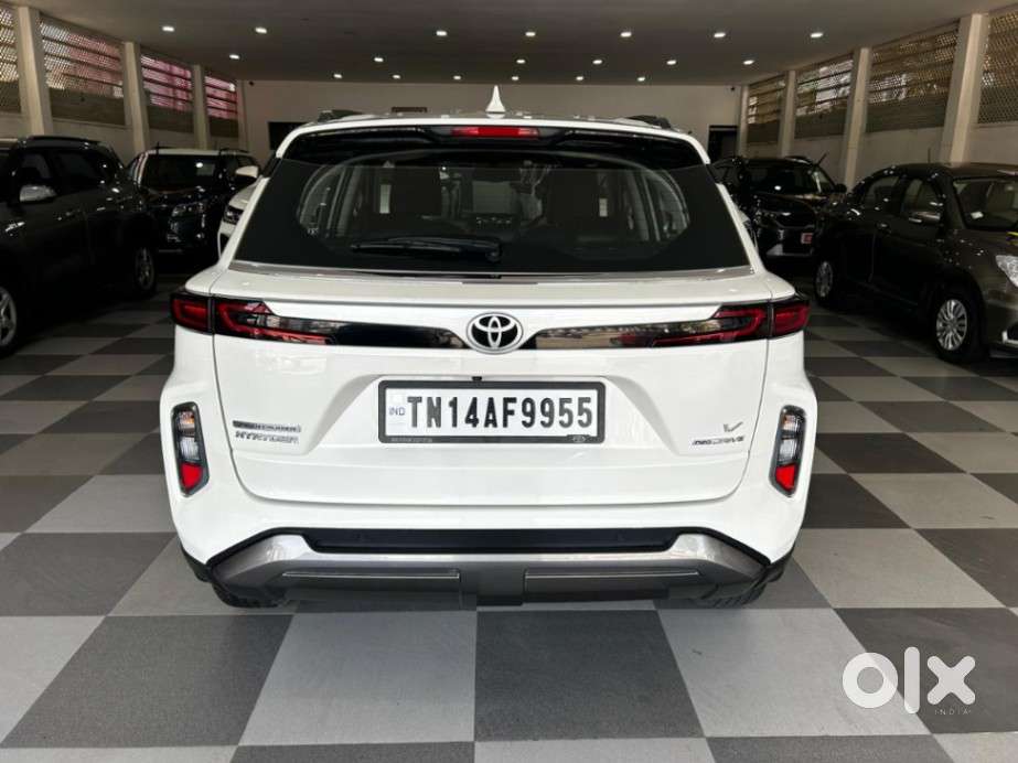 Toyota Urban Cruiser Hyryder 1.5 V Neo Drive At, 2023, Petrol