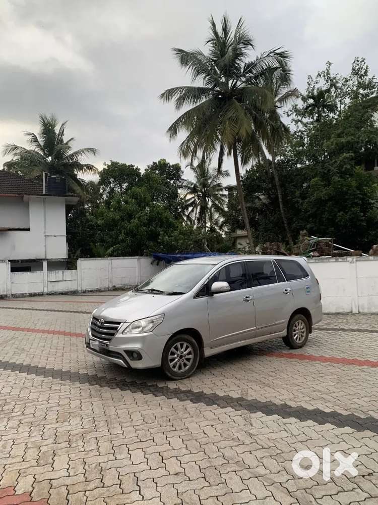 Toyota Innova Diesel 2015
