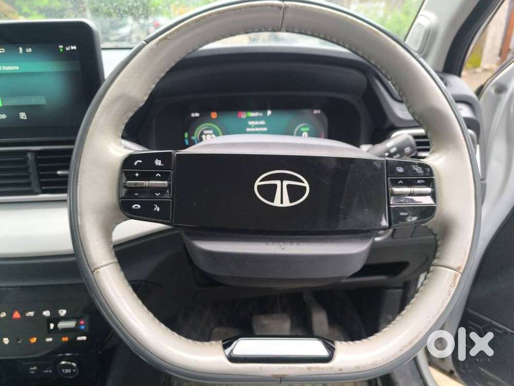 Tata Punch Ev Empowered Plus Lr, 2025, Electric