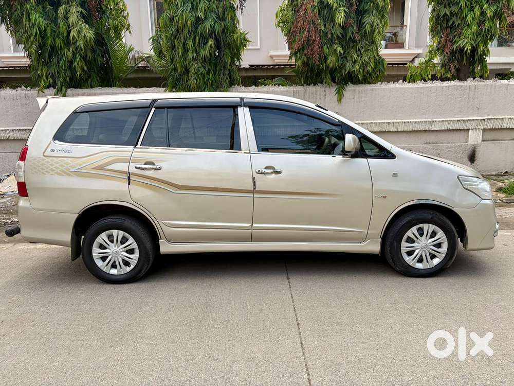 Toyota Innova 2.5 E, 2014, Diesel