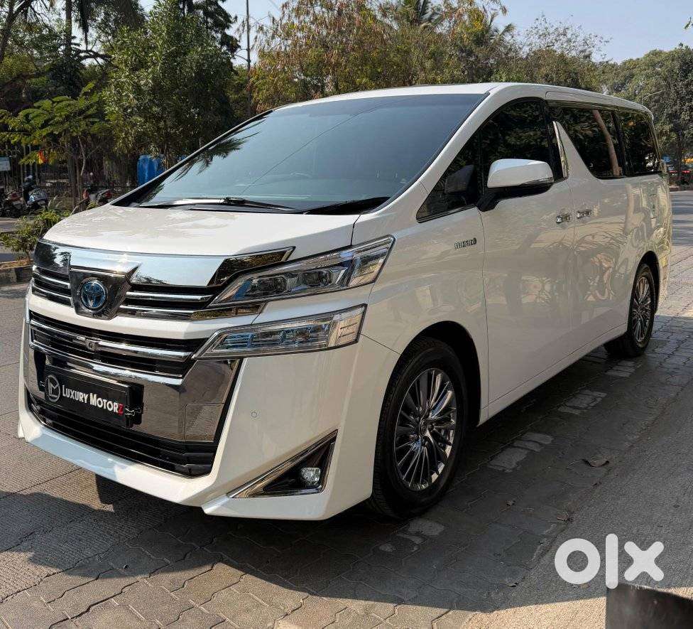 Toyota Vellfire Vip – Executive Lounge, 2023, Petrol