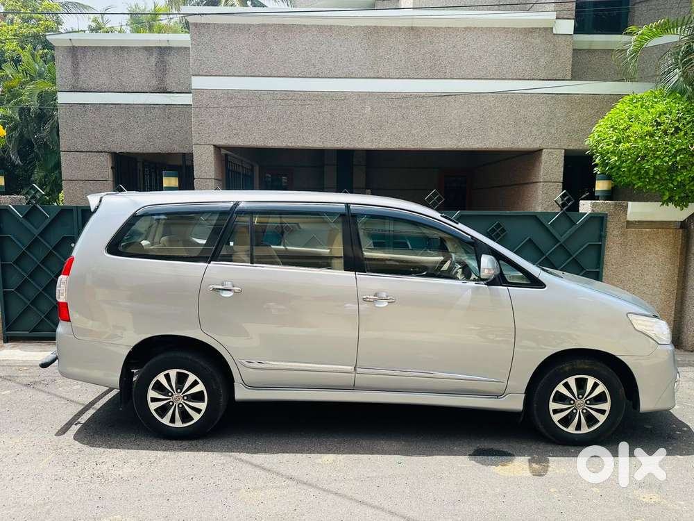 Toyota Innova 2.5 Vx 7 Seater Bs Iv, 2015, Diesel