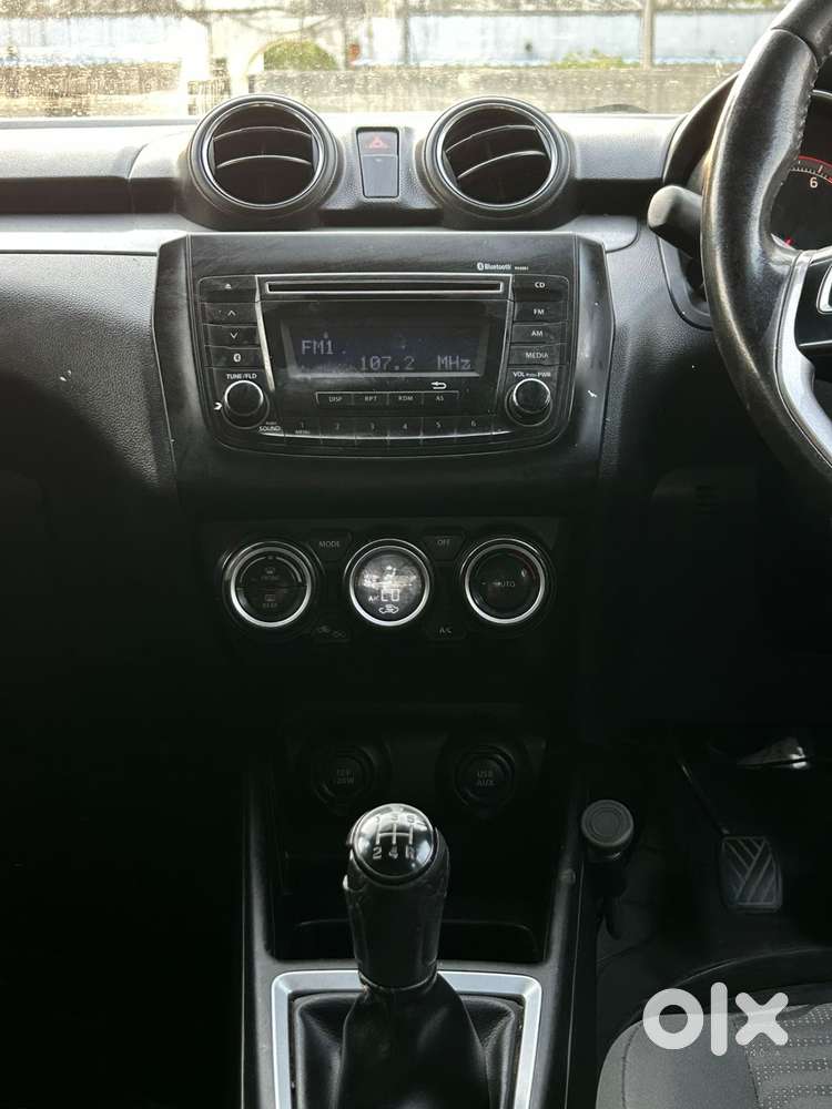 Maruti Suzuki Swift 2018 Zxi, 2019, Petrol