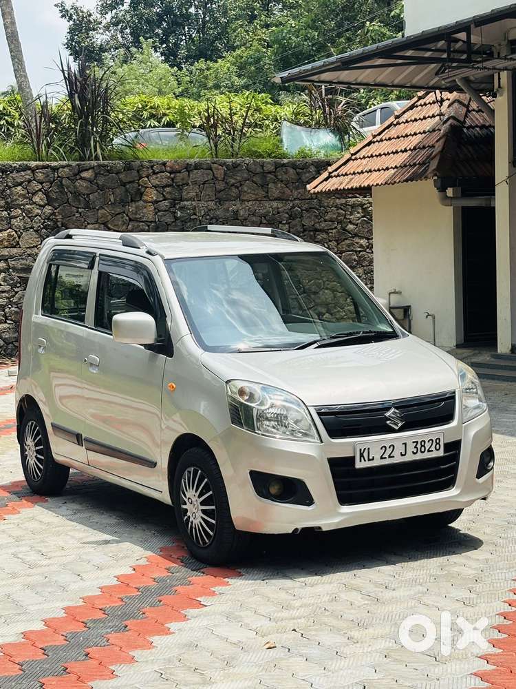 Maruti Suzuki Wagon R Vxi 1.0, 2016, Petrol