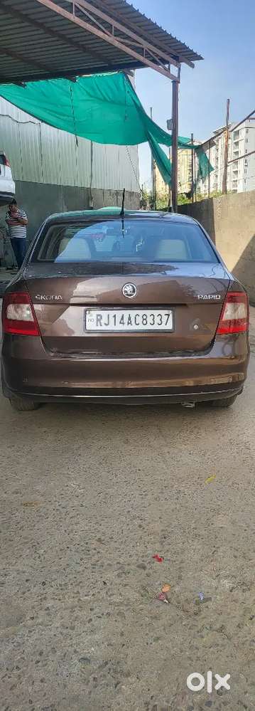 Gaadi Bechni Hai