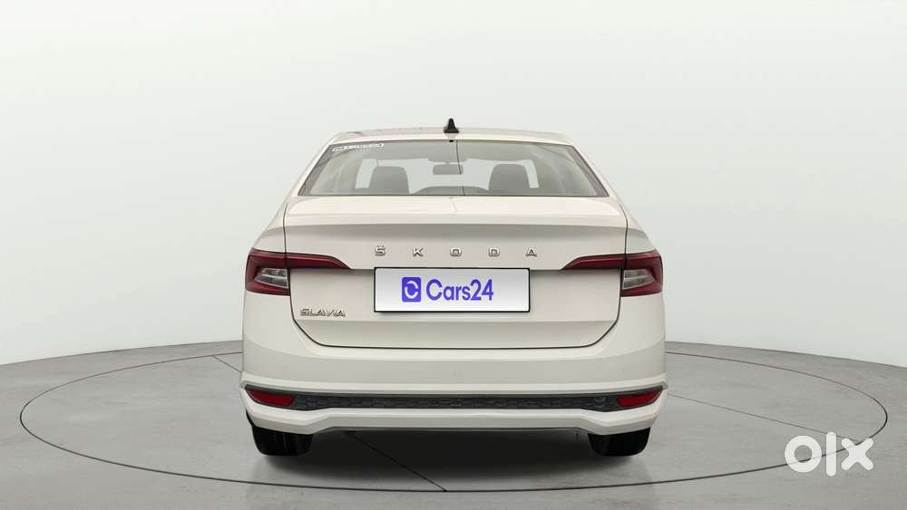 Skoda Slavia 1.0 Ambition Tsi At, 2022, Petrol