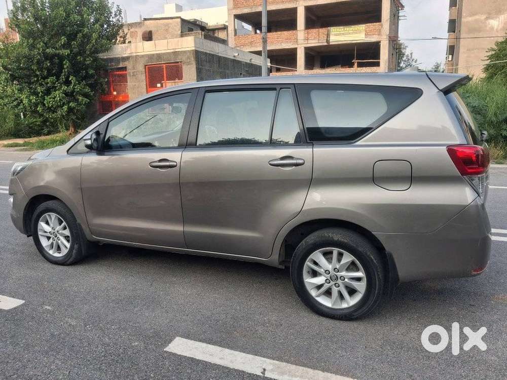 Toyota Innova Crysta 2.8 Gx At, 2016, Diesel