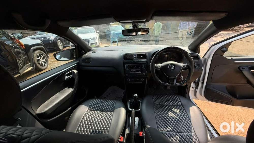 Volkswagen Polo Highline 2016 Petrol