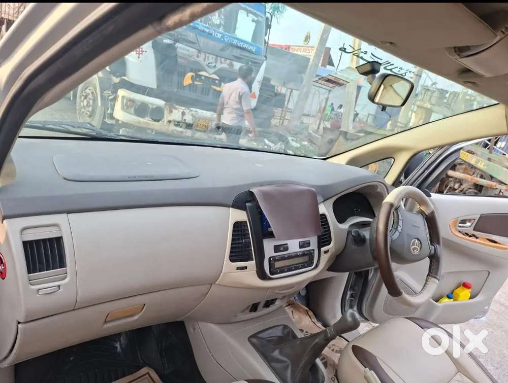 Toyota Innova 2.5 Ev 2011