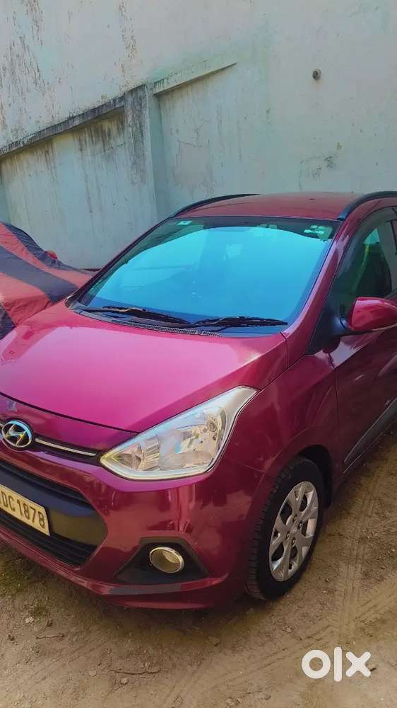 Hyundai Grand I10 2015 Diesel 90000 Km Driven