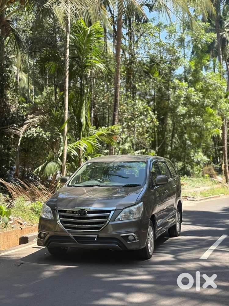 Toyota Innova 2015 August