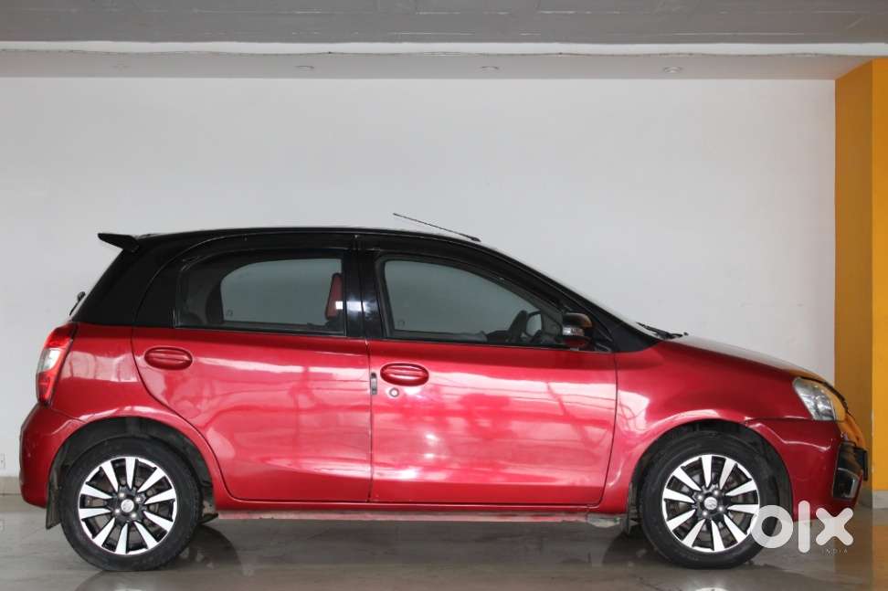 Toyota Etios Liva 1.2 V, 2017, Petrol