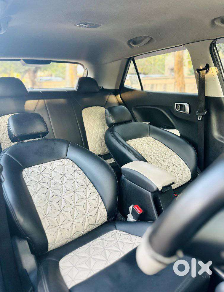 Hyundai Venue S 1.2 Petrol, 2023, Petrol