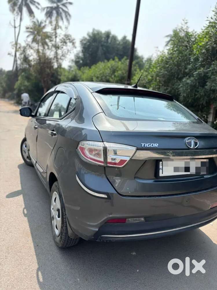 Tata Tigor 2022 Petrol