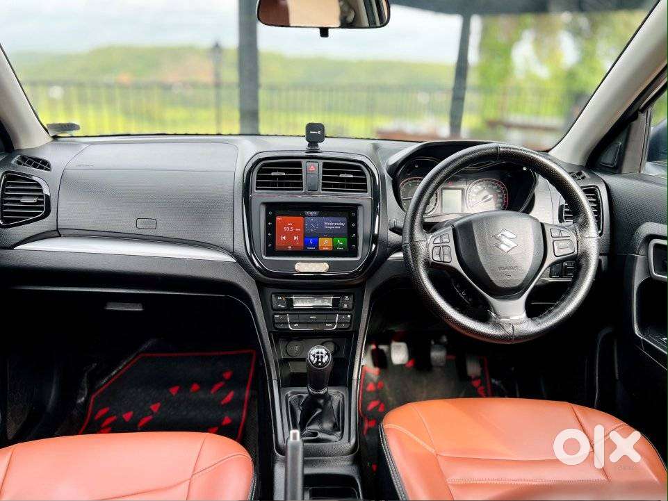 Maruti Suzuki Brezza 1.5 Zxi Smart Hybrid, 2021, Petrol