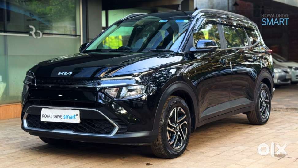 Kia Carens, 2022, Petrol