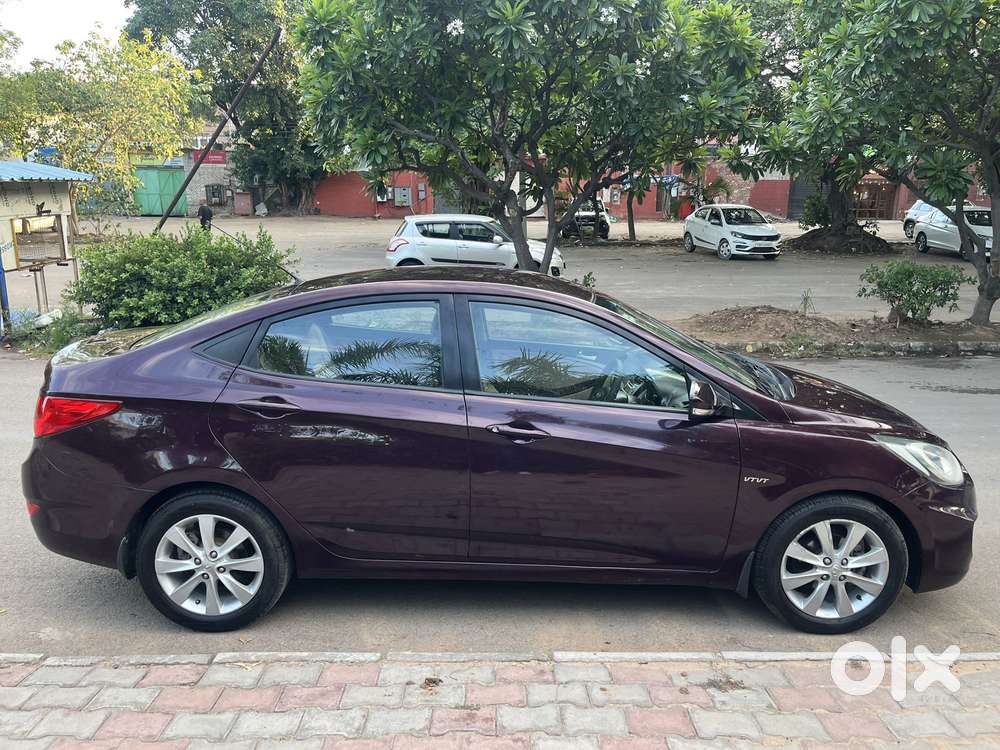 Hyundai Verna 1.6 Sx Vtvt (o), 2011, Petrol
