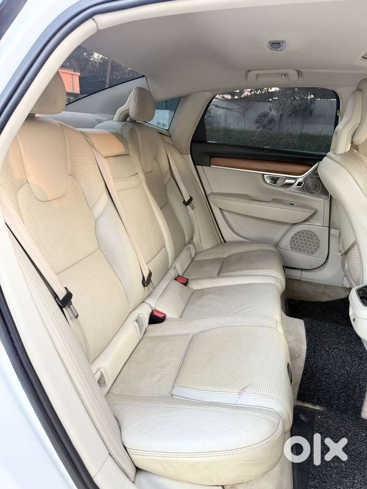 Volvo S90 D4 Momentum, 2017, Diesel