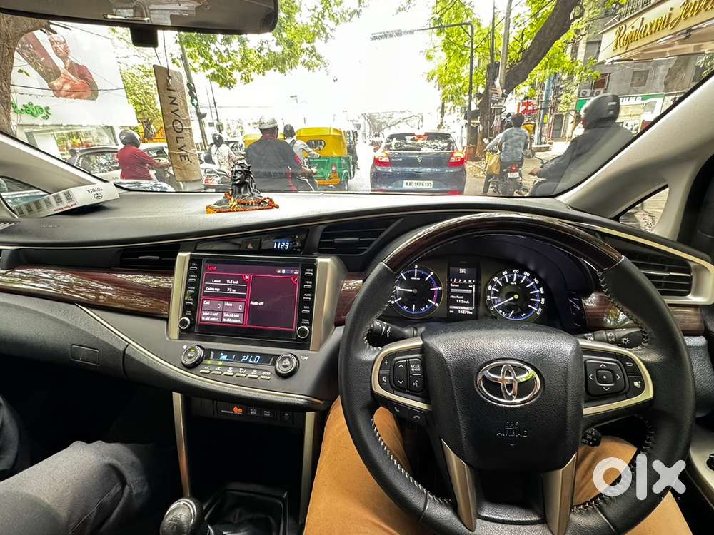 Toyota Innova Crysta 2022