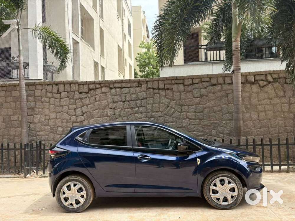 Tata Altroz 1.2 Xm Plus, 2023, Electric