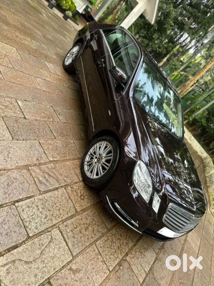 Mercedes Benz E250 Cdi Blue Efficiency 2011 Model. Diesel Automatic.