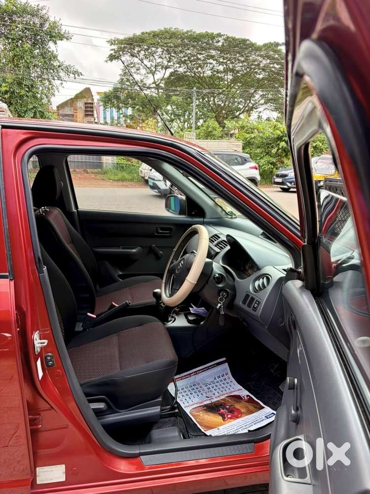 Maruti Suzuki Swift Lxi Bsiv, 2010, Petrol