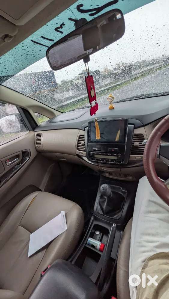 Toyota Innova Diesel 7 Str 2015