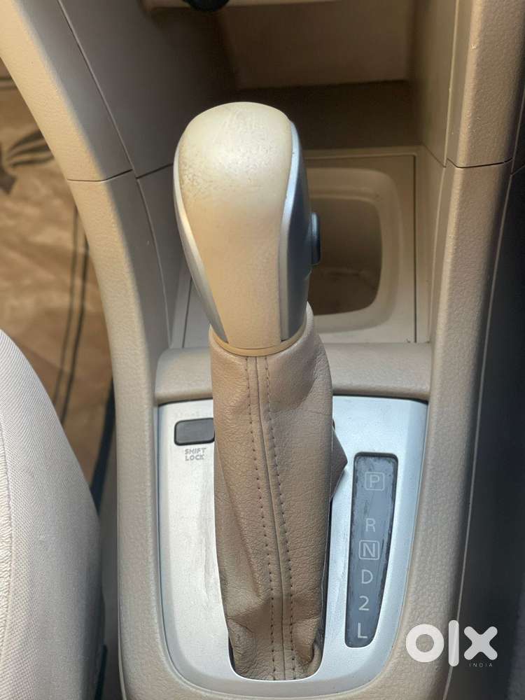 Maruti Suzuki Swift Dzire Vxi At, 2012, Petrol