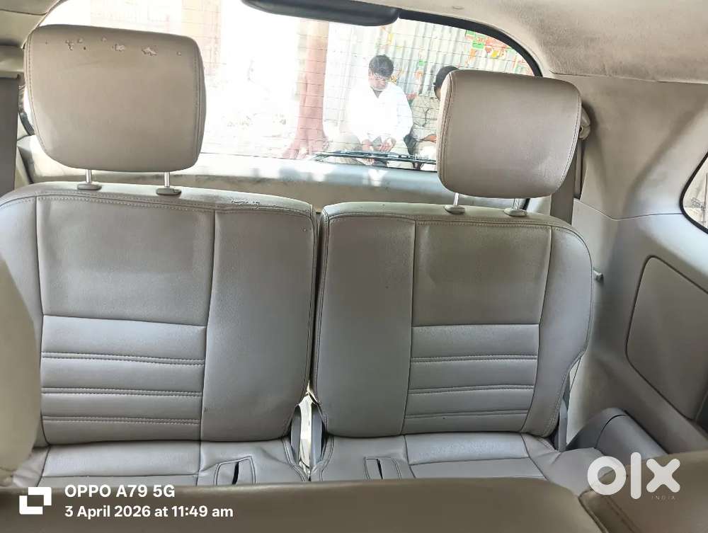 Toyota Innova 2010