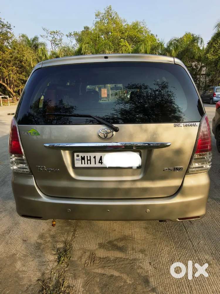 Toyota Innova 2010 December