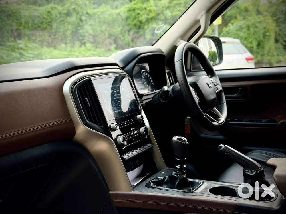 Mahindra Scorpio N Z4 Petrol Mt 7 Str, 2024, Petrol