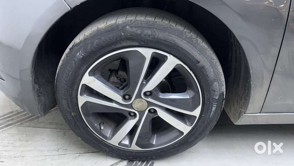 Tata Altroz 1.2 Xz Plus Petrol, 2022, Petrol