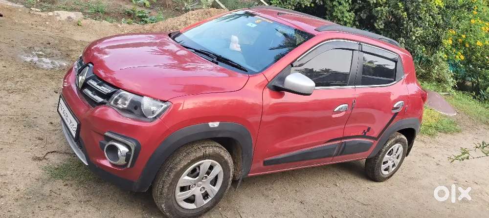 Renault Kwid At 1.0 Ladies Used Car Showroom Condition For Sales