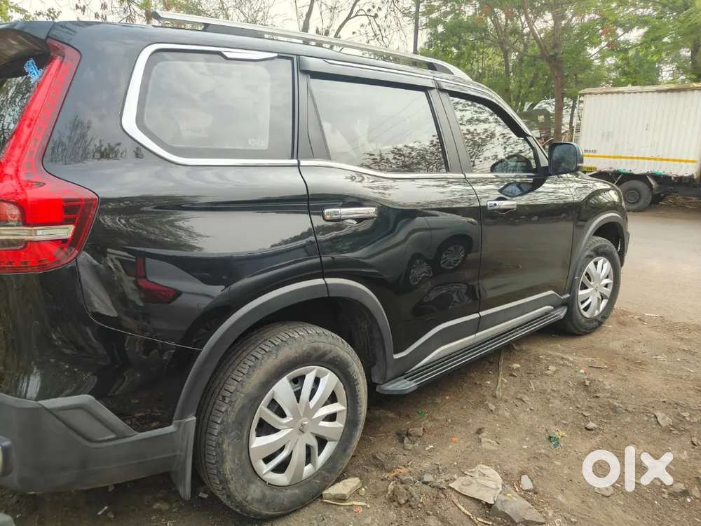 Mahindra Scorpio-n 2023 Diesel Well Maintained, Sunroof Black Colour