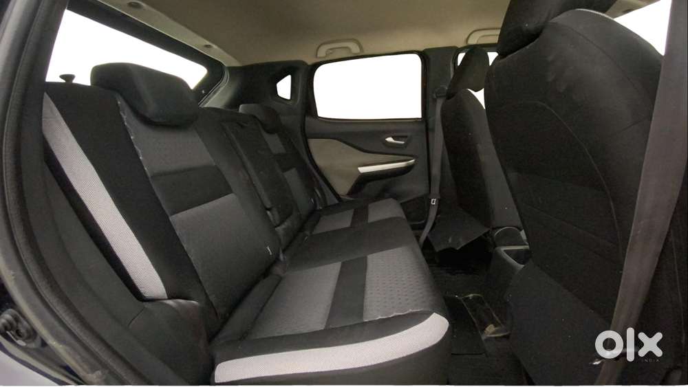 Nissan Magnite 1.0 Xv, 2021, Petrol