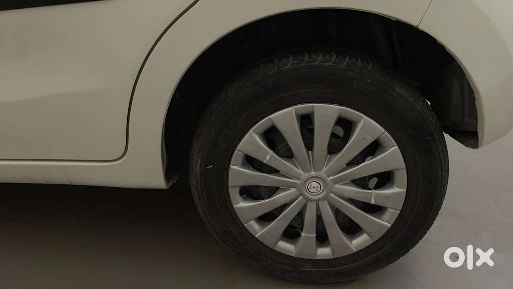 Maruti Suzuki Celerio Vxi Optional Amt, 2016, Petrol