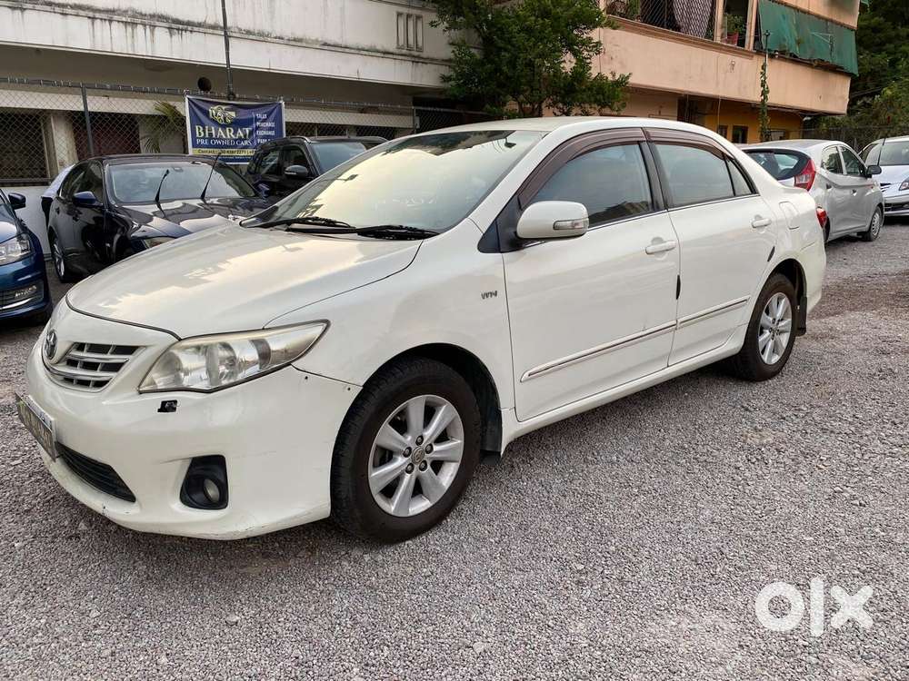 Toyota Corolla Altis [ ] 1.8 Vl At, 2011, Petrol
