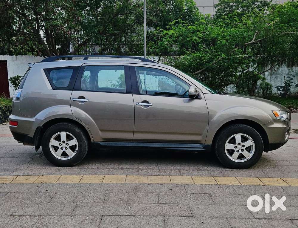 Mitsubishi Outlander 2.4 Cvt, 2012, Petrol