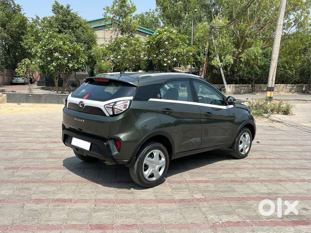 Tata Nexon Amt Xza Plus, 2023, Petrol