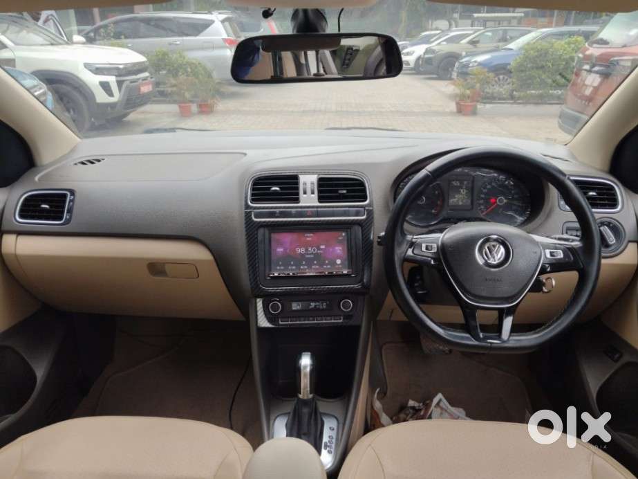 Volkswagen Vento Petrol Highline At, 2016, Petrol