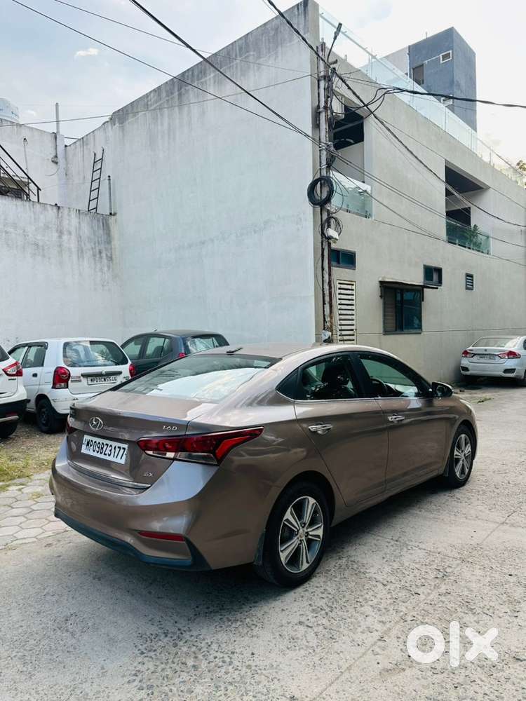 Hyundai Verna 1.6d Sx(o) Top Model Sunroof Ventilated Seats New Tyre