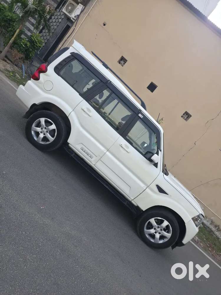 Mahindra Scorpio S11 2011 Diesel Well Maintained