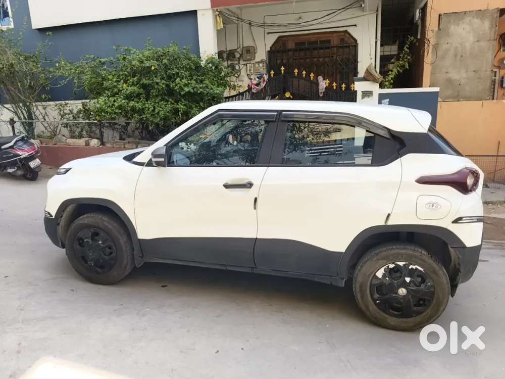 Tata Punch 2022 Petrol 12700 Km Driven