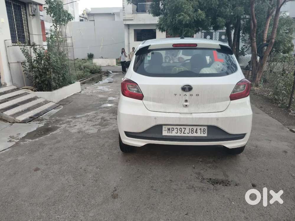 Tata Tiago 1.2 Revotron 2025 Petrol Center Locking Key
